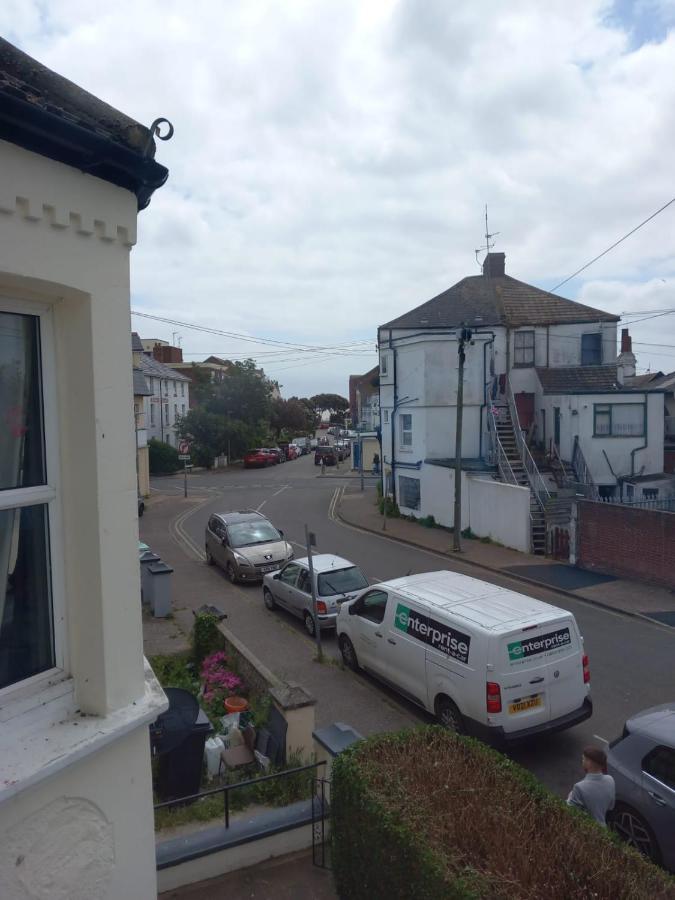Beach Palace Clacton-on-Sea Exteriör bild
